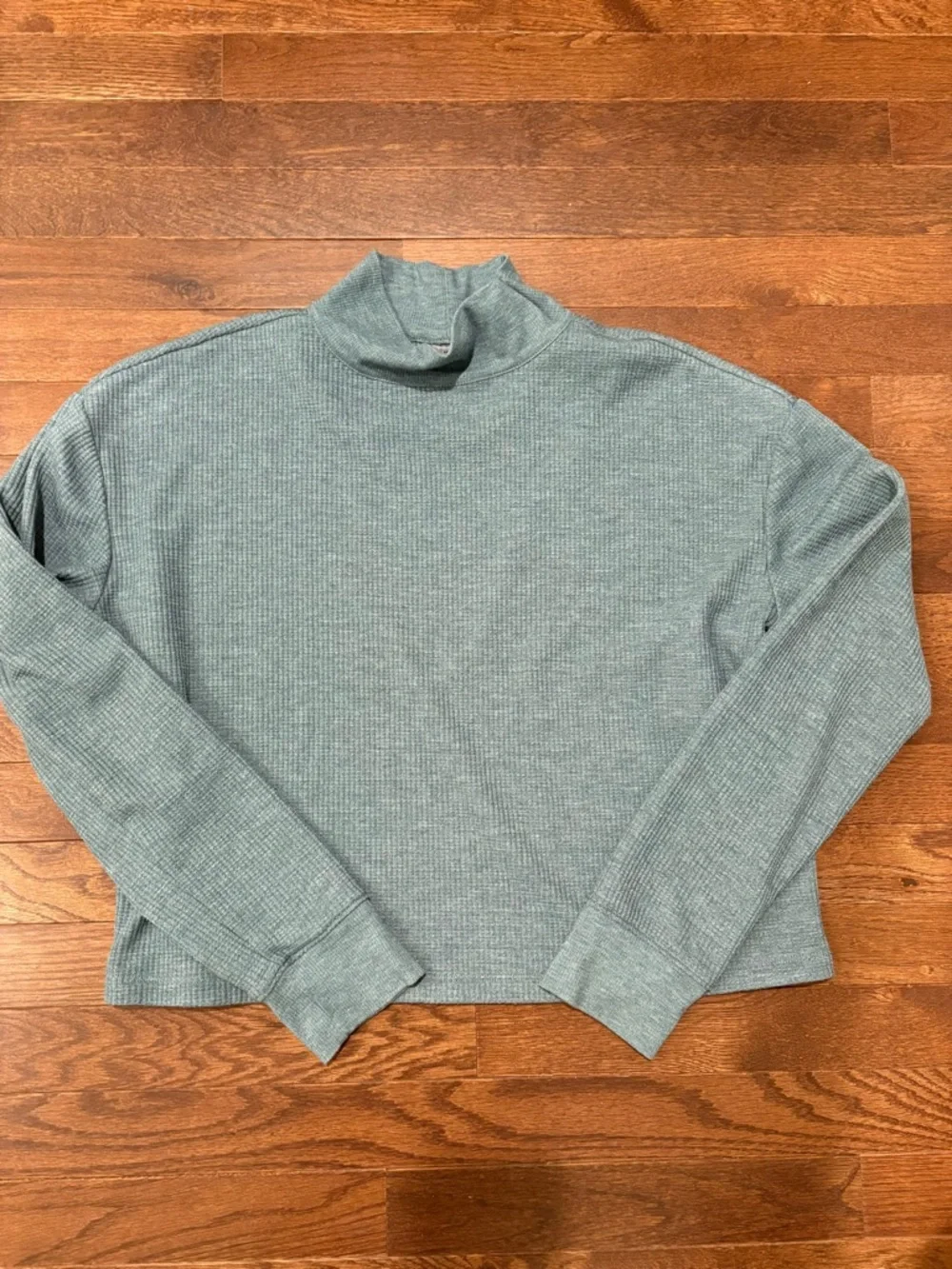 LOU & GREY Teal Waffle Knit Mock Neck Cropped Top Size M - Picture 2 of 8